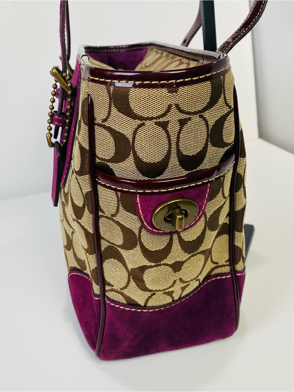 Coach Vintage Signature C Purple Suede Turnlock Tote - Picture 4 of 15